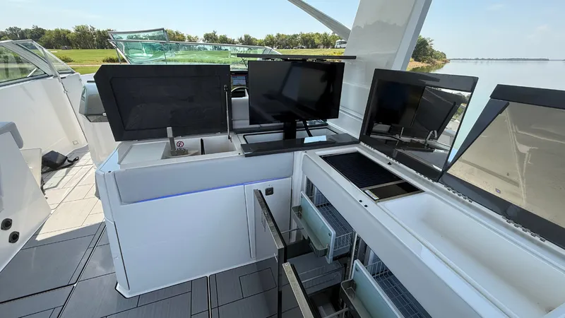 Slide: The Image of Aviara AV40 2024 - 31