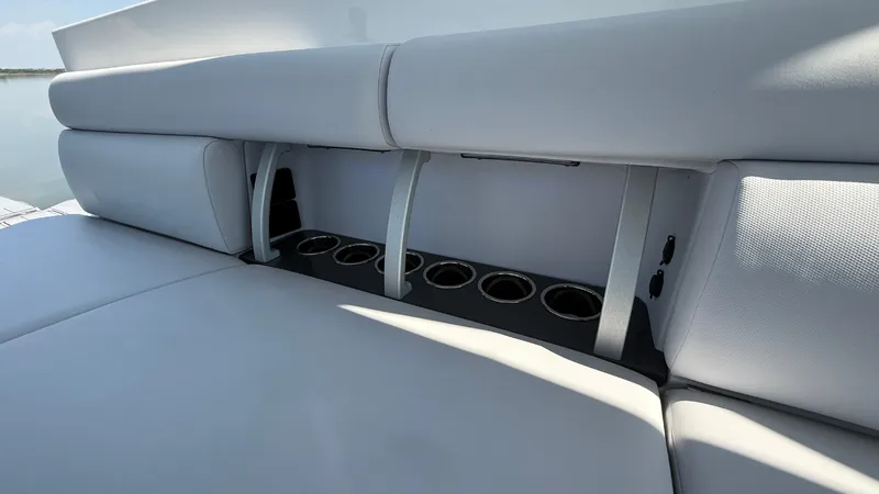 Slide: The Image of Aviara AV40 2024 - 35