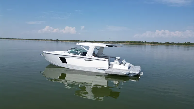 Slide: The Image of Aviara AV40 2024 - 4