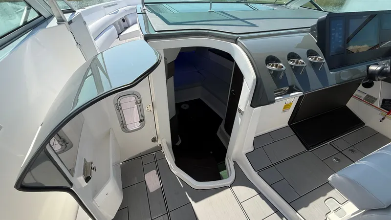 Slide: The Image of Aviara AV40 2024 - 52