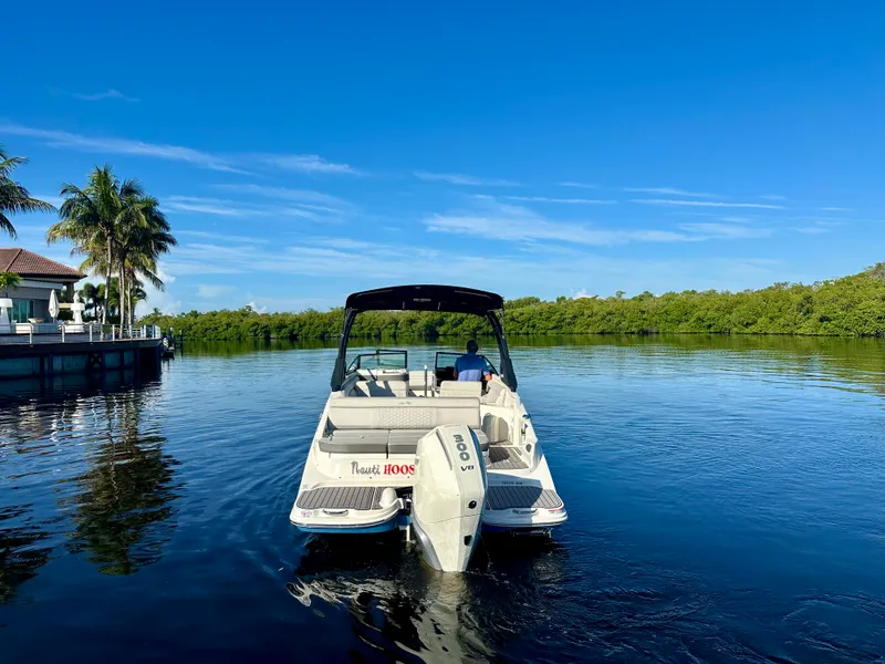 Slide: The Image of Sea Ray 270 SD OB 2024 - 10