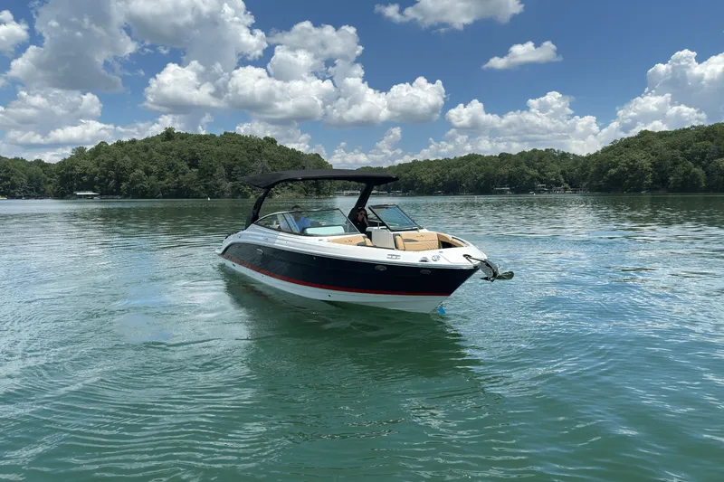 Slide: The Image of Sea Ray SLX 280 2026 - 3