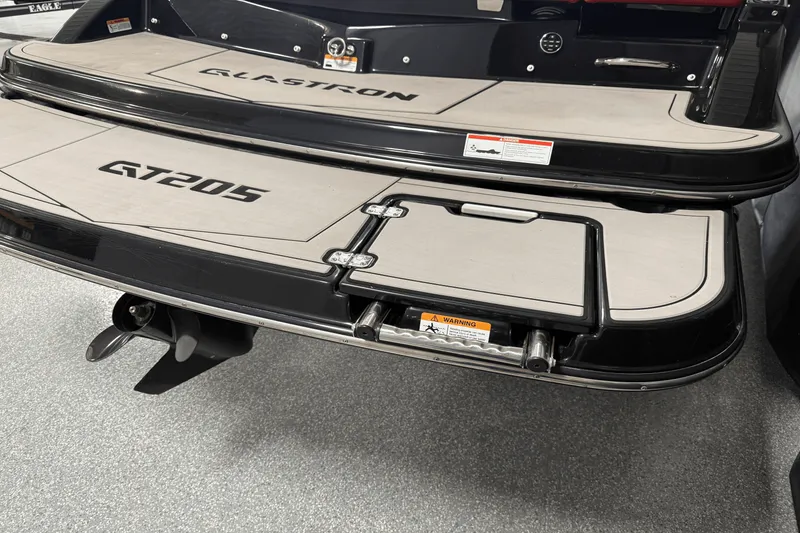 Slide: The Image of Glastron GTS 205 2019 - 12