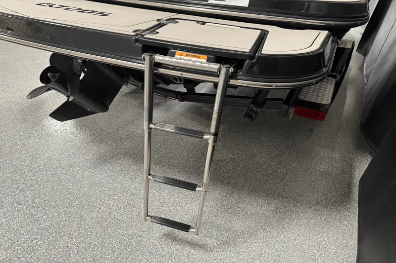 Slide: The Image of Glastron GTS 205 2019 - 14