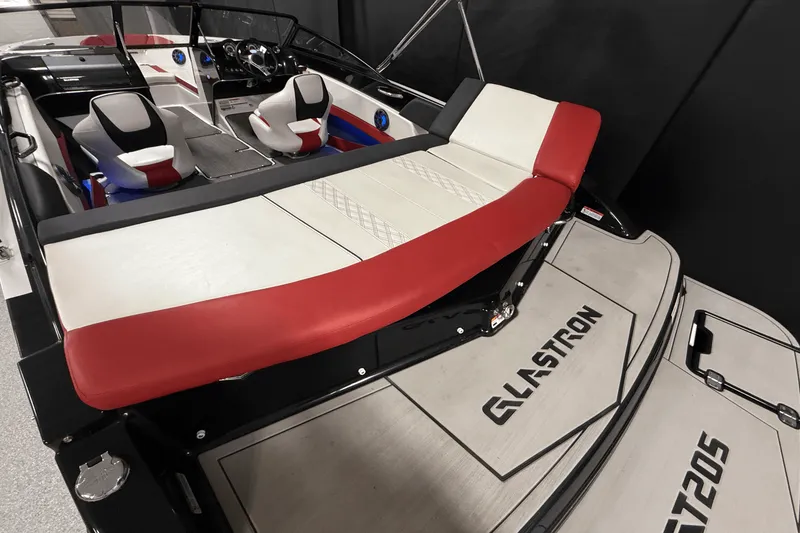 Slide: The Image of Glastron GTS 205 2019 - 21