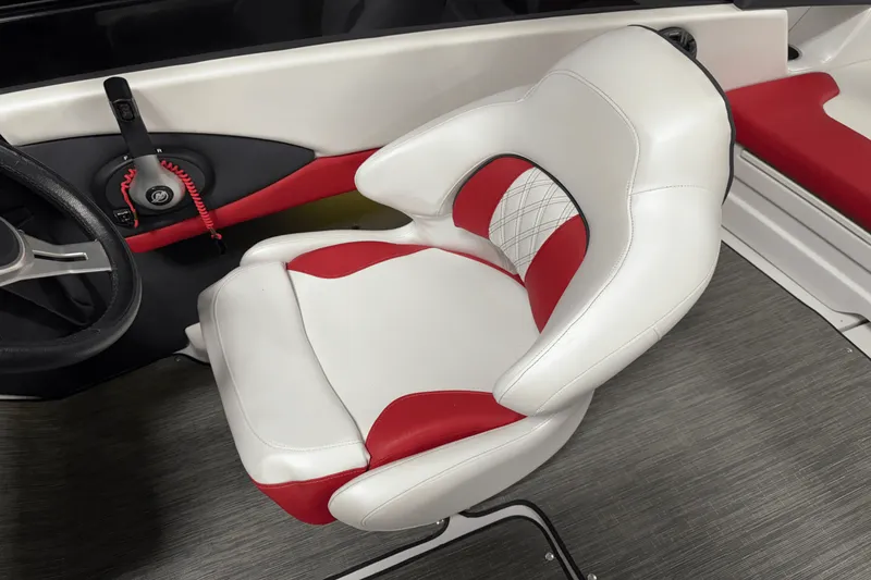 Slide: The Image of Glastron GTS 205 2019 - 39