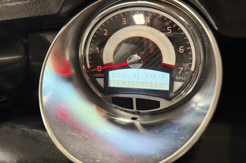 Slide: The Image of Glastron GTS 205 2019 - 45