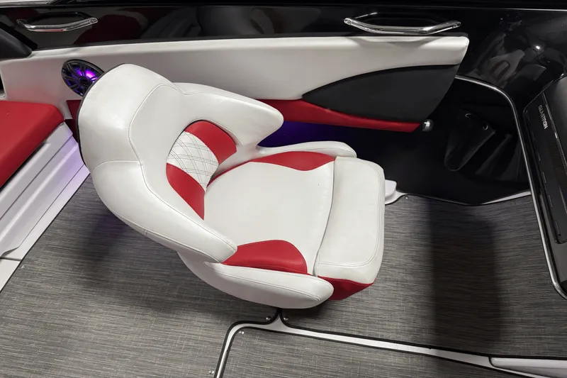 Slide: The Image of Glastron GTS 205 2019 - 52