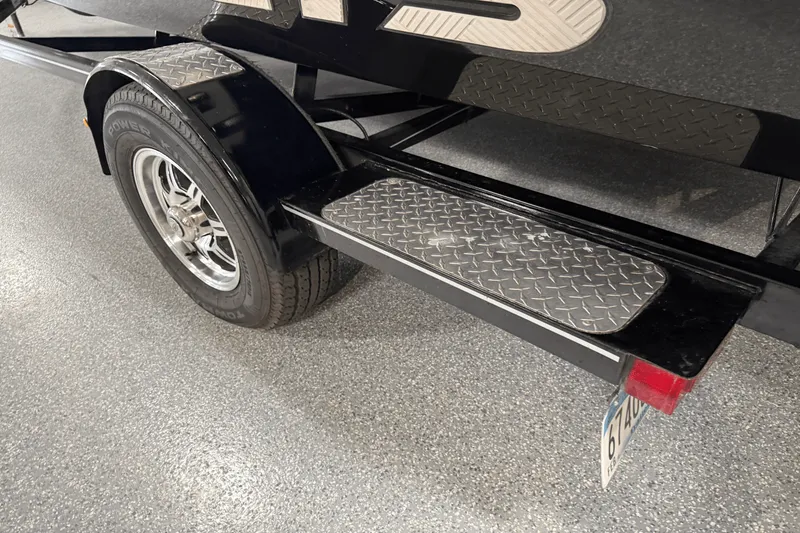 Slide: The Image of Glastron GTS 205 2019 - 69