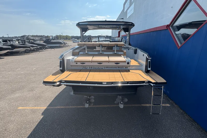 Slide: The Image of Aviara AV36 2022 - 4