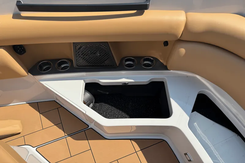 Slide: The Image of Aviara AV36 2022 - 55