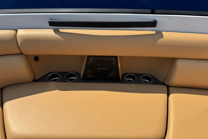 Slide: The Image of Aviara AV36 2022 - 57