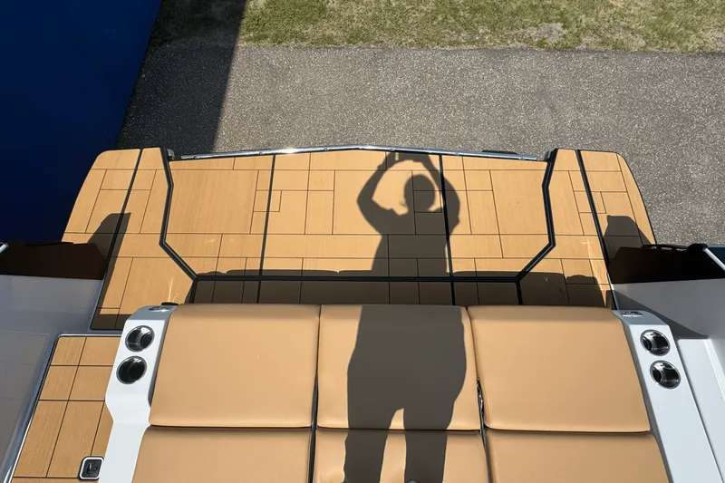 Slide: The Image of Aviara AV36 2022 - 8