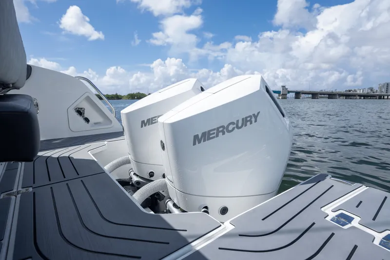 Slide: The Image of Galeon 325 GTO 2024 - 2