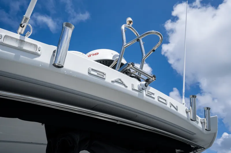 Slide: The Image of Galeon 325 GTO 2024 - 27