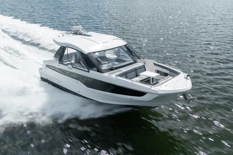 Slide: The Image of Galeon 325 GTO 2024 - 6