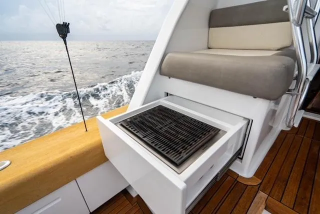 Slide: The Image of Jim Smith Custom 66 Sportfish 1999 - 10