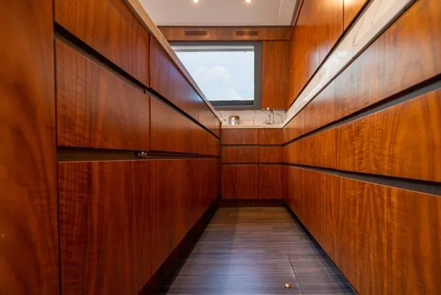 Slide: The Image of Jim Smith Custom 66 Sportfish 1999 - 30