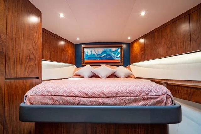 Slide: The Image of Jim Smith Custom 66 Sportfish 1999 - 39