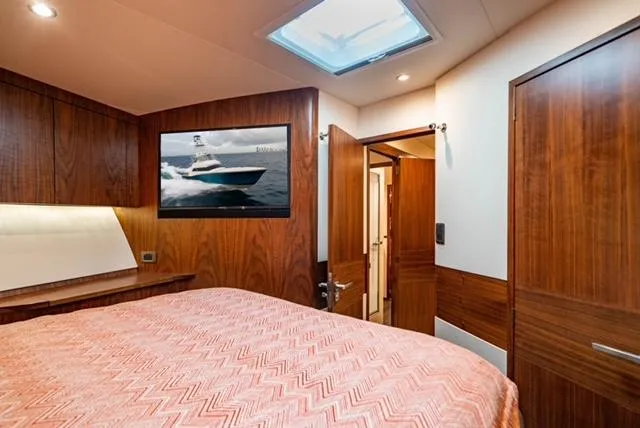 Slide: The Image of Jim Smith Custom 66 Sportfish 1999 - 40