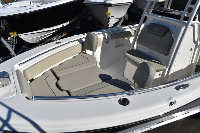 Slide: The Image of Key West Boats 239 FS 2024 - 18