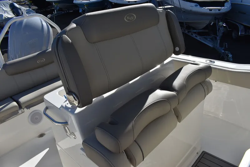 Slide: The Image of Key West Boats 239 FS 2024 - 28