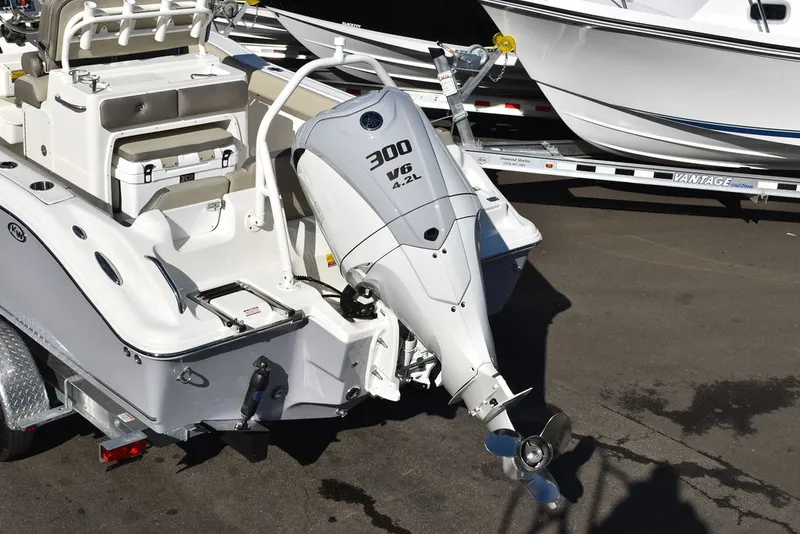 Slide: The Image of Key West Boats 239 FS 2024 - 4