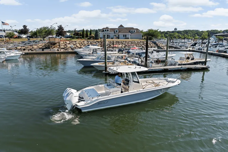 Slide: The Image of Boston Whaler 280 Dauntless 2025 - 2