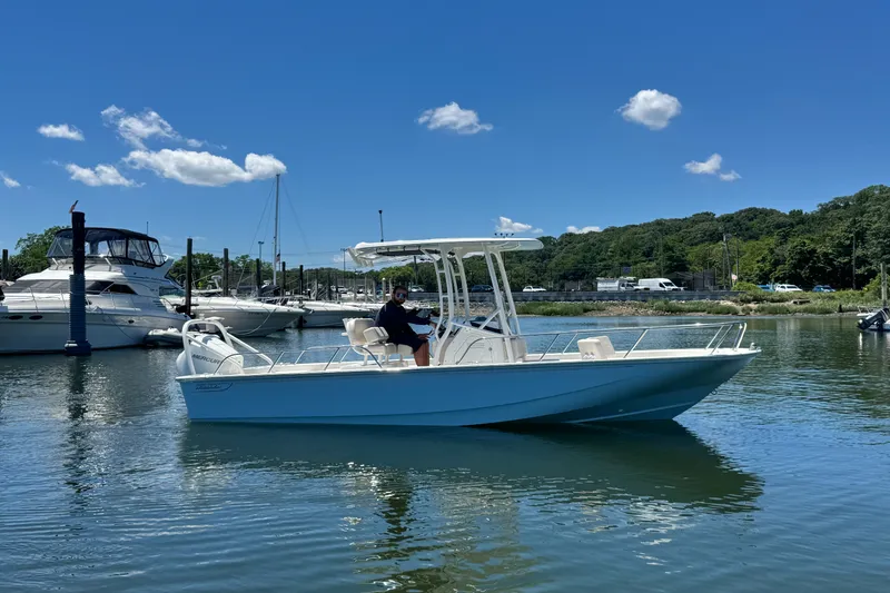Slide: The Image of Boston Whaler 210 Montauk 2026 - 27