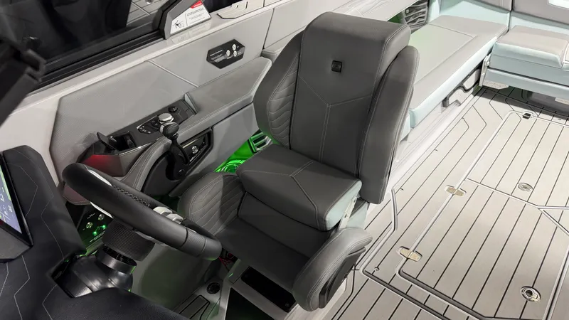 Slide: The Image of Nautique Super Air Nautique G25 2026 - 69
