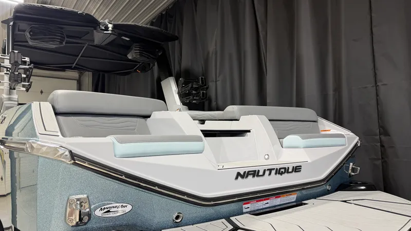 Slide: The Image of Nautique Super Air Nautique G25 2026 - 13