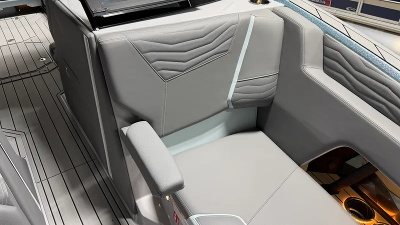 Slide: The Image of Nautique Super Air Nautique G25 2026 - 91