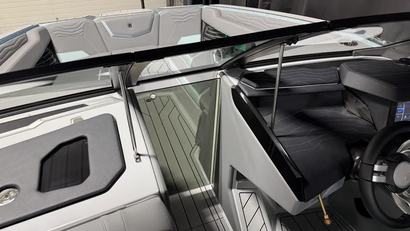 Slide: The Image of Nautique Super Air Nautique G25 2026 - 86