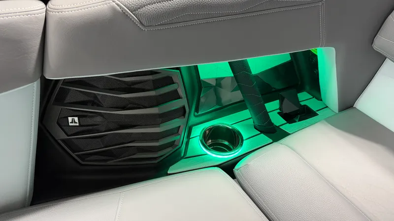 Slide: The Image of Nautique Super Air Nautique G25 2026 - 56