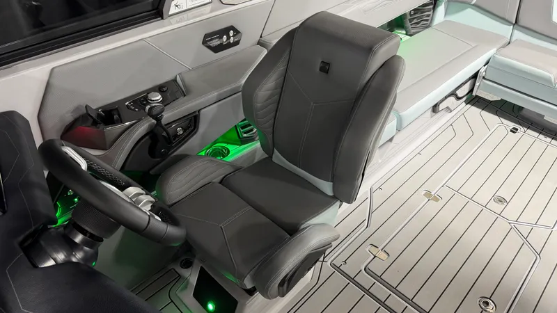 Slide: The Image of Nautique Super Air Nautique G25 2026 - 68