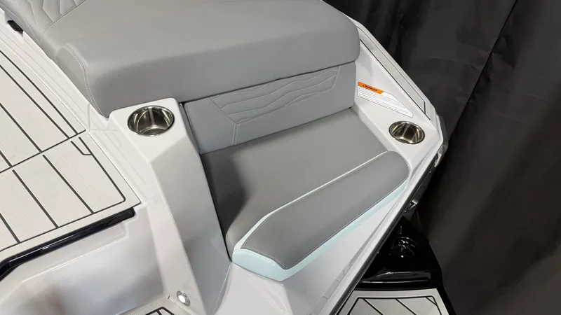 Slide: The Image of Nautique Super Air Nautique G25 2026 - 19