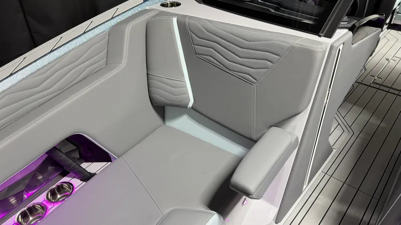 Slide: The Image of Nautique Super Air Nautique G25 2026 - 97