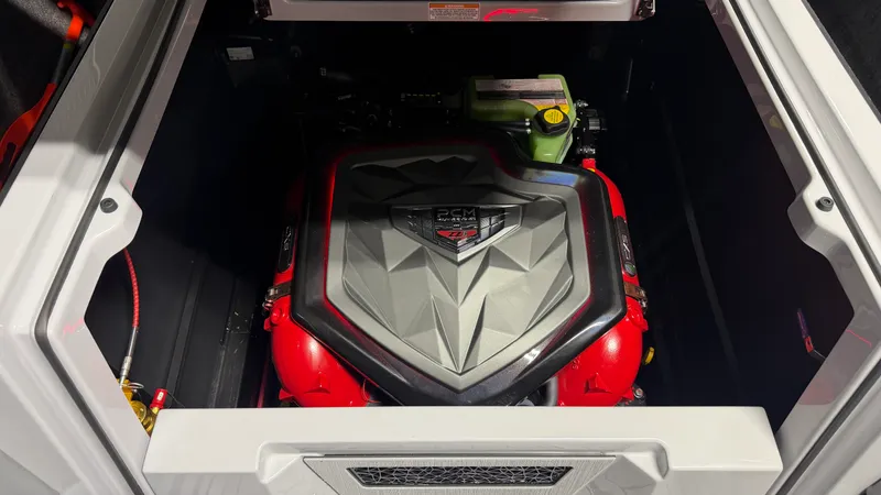 Slide: The Image of Nautique Super Air Nautique G25 2026 - 37