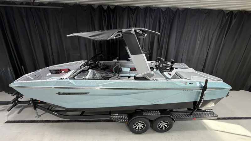 Slide: The Image of Nautique Super Air Nautique G25 2026 - 1