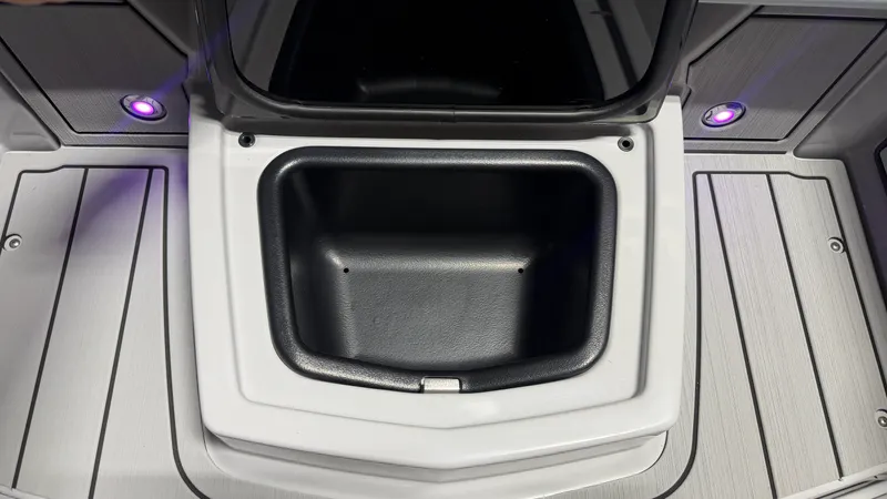 Slide: The Image of Nautique Super Air Nautique G25 2026 - 36