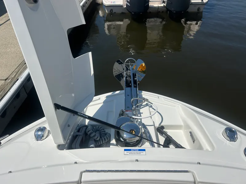 Slide: The Image of Sea Ray SLX 310 Outboard 2026 - 34
