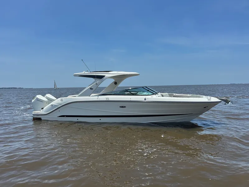 Slide: The Image of Sea Ray SLX 310 Outboard 2026 - 5
