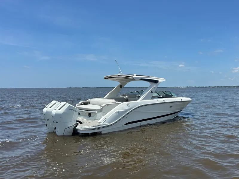 Slide: The Image of Sea Ray SLX 310 Outboard 2026 - 7