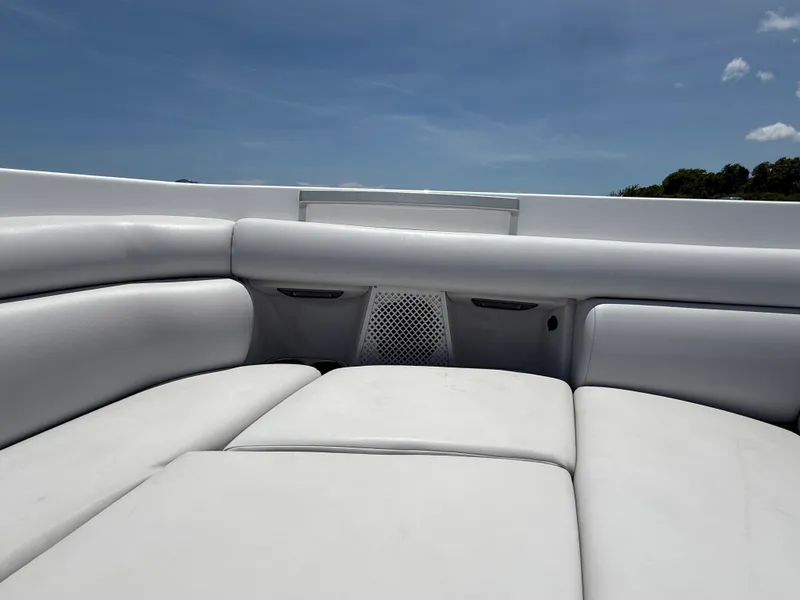 Slide: The Image of Aviara AV32 Outboard 2021 - 25