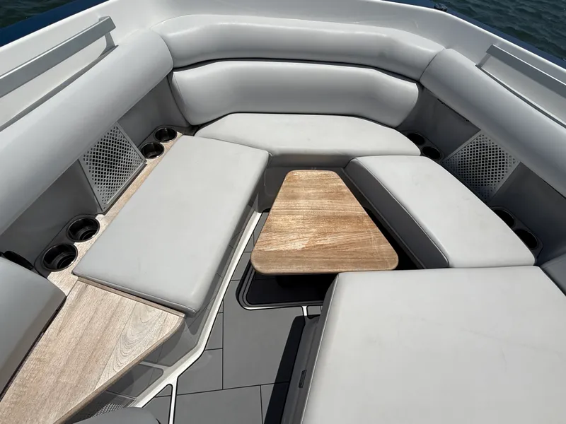 Slide: The Image of Aviara AV32 Outboard 2021 - 24