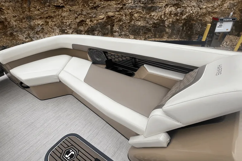 Slide: The Image of Harris 250 Crowne 2025 - 19