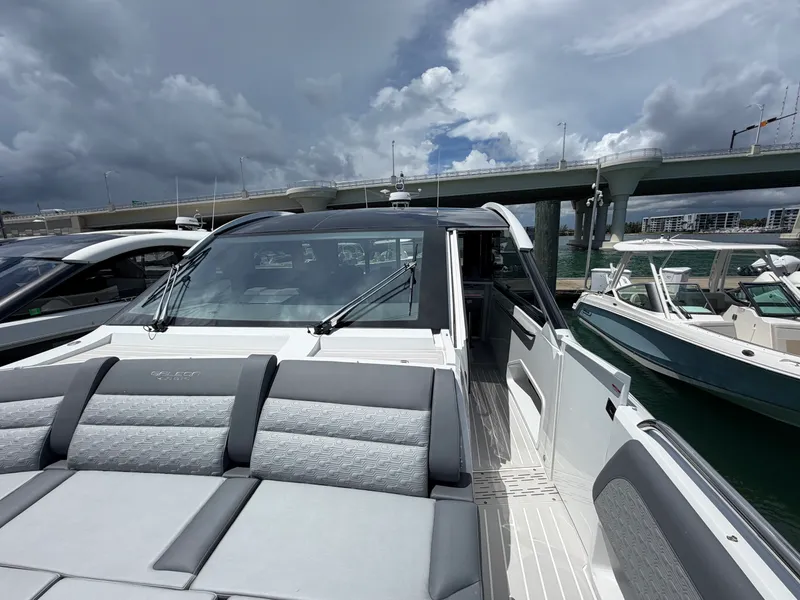 Slide: The Image of Galeon 435 GTO 2026 - 37