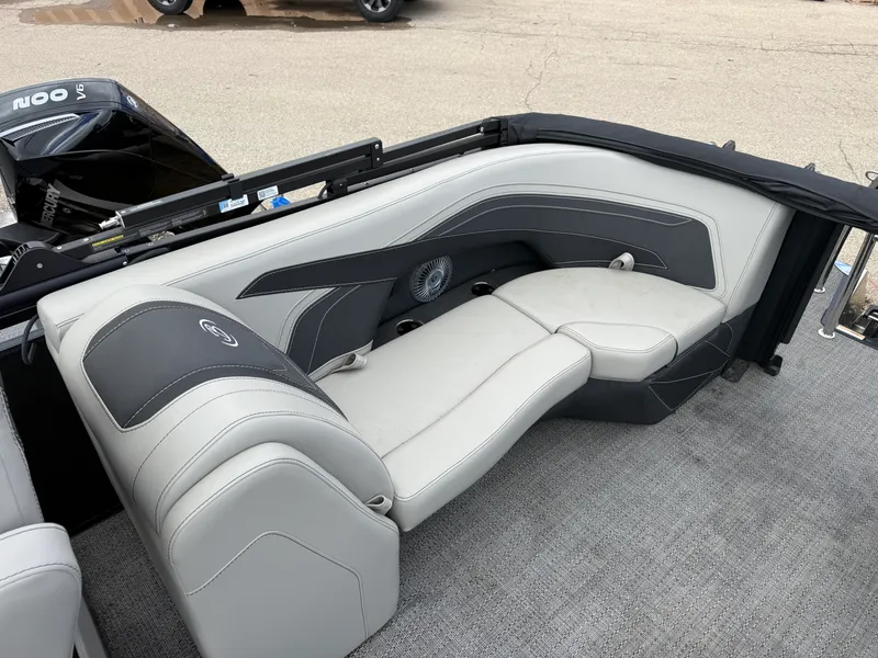 Slide: The Image of Barletta Cabrio 22 QC 2026 - 14