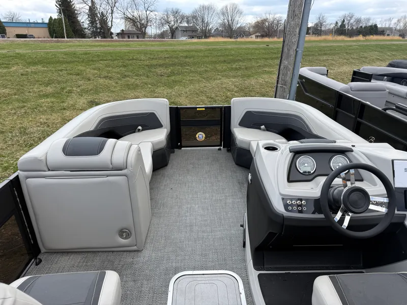 Slide: The Image of Barletta Cabrio 22 QC 2026 - 7