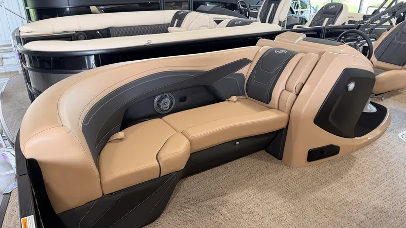 Slide: The Image of Barletta Cabrio 24 UE 2026 - 4